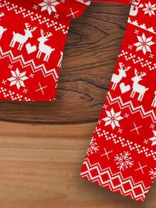 SHEIN 女宝宝圣诞快乐可爱趣味圣诞老人费尔岛图案红色节日套装，包含雪花、驯鹿、圣诞树、雪人等元素，柔软厚实的圆领长袖针织卫衣和打底裤，适合秋冬季女宝宝穿着。这款套装包含女宝宝圣诞休闲裤装、圣诞老人套装、宝宝第一个圣诞节套装和女宝宝长袖圣诞套装。