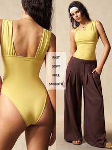 VARSIVA 不对称领极简纯色修身女士运动连体衣 - Butter Yellow - 查看 2