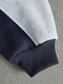 PAVTROS 男士街头风撞色拼接连帽衫，浅灰色和藏蓝色，适合音乐节、夜店、酒吧等场合，也可作为男友/老公礼物或周年纪念礼物。 - 彩色 - 查看 8