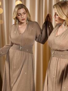 Auralis Elegantes Maxikleid mit V-Ausschnitt, langen Ärmeln, transparentem Mesh-Einsatz, Pailletten und Rüschensaum – perfekt für Partys, Büro, Geburtstage, Dates und vieles mehr. Auch in großen Größen erhältlich. Champagnerfarbenes Luxuskleid für Damen. Beiges Kleid für Damen. Elegantes Kleid mit langen Ärmeln. Himmlisches Kleid/Konzert-/Auftrittskostüm/Date/Hochzeitsbankette/Abschlussball/Hochzeitssaison/Valentinstag/Party-Outfit/Sexy/Alltagslook/Elegante Romantik/Büro-Look/Sirenen-Stil/Geburtstags-Outfit - Khaki - Übersicht 1