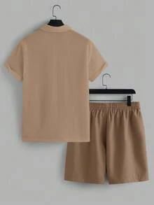 VIVINTIMO Set di camicia a maniche corte in tessuto a nido d'ape di colore unito e pantaloncini con vita con coulisse, casual estivo da uomo per vacanze e uso quotidiano - Castano - Visualizzare 2