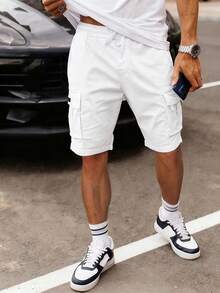 Manfinity Homme 男士宽松抽绳腰带翻盖口袋工装短裤 白色沙滩风 男士白色工装短裤 男士街头风短裤 - 白色 - 查看 3