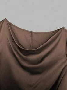 GlowEve CURVE 大码女式亮面长袖衬衫，通勤百搭，侧边褶裥设计，带纽扣 - 咖啡棕 - 查看 3