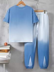 Vacaura Bộ 2 áo thun tay ngắn cổ tròn in chữ gradient phong cách đường phố mùa hè cho bé trai kèm quần jogger cạp chun thoải mái khi hoạt động ngoài trời - Nhiều màu - Xem 2