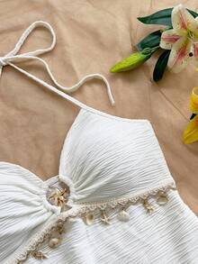 Soleia Frühlings-/Sommer-Neuheit, lässiges Urlaubsoutfit, Hochzeitsgast-Garderobe für Strand-Hochzeiten, Abschlussfeier-Brunch-Kleid, St. Patrick's Day, Frühjahrsferien, Ostern, Musik-Festival, elegantes, boho-tropisches Rückenfreies Minikleid mit strukturierter Strickoptik und Metalldekoration für Damen - Weiss - Übersicht 3
