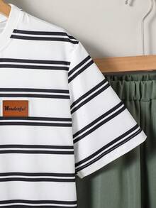 SHEIN Vacaura 2pcs/Set Older Boys' Casual Minimalist Black & White Striped Tee With Leather Patch And Black Pants, Suitable For Spring, Summer, Autumn Daily Wear And Outings - Multicolor - View 6