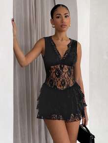 SHEIN Glamour Bộ đồ liền thân ngắn dự tiệc Giáng sinh không tay cổ chữ V sâu ren đen gợi cảm dành cho nữ - màu đen - Xem 6