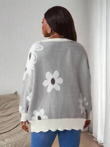 SHEIN CURVE+ Áo len cardigan dệt kim họa tiết hoa 3D cỡ lớn dành cho nữ, Bộ đồ mùa thu, Áo mùa thu, Áo len cardigan dệt kim mùa đông/Mùa thu/Mùa đông - Màu be - Xem 2