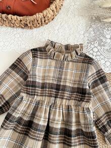 SHEIN 2pcs Baby Girls Ditsy Floral Sweater Jacket And Dress Set, Spring/Autumn - Khaki - View 5