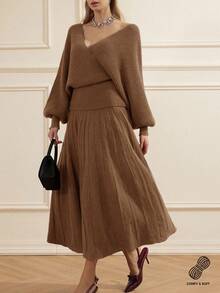 Aveloria Rosie 女士酒红色V领仿裹身设计收腰蝙蝠袖毛衣及褶裥A字长裙两件套，秋冬款 - 卡其色 - 查看 1