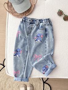Pantalones vaqueros azules sueltos y acampanados con estampado de conejo lindo de dibujos animados y lazo rosa para niña joven - Lavado ligero - Ver 2