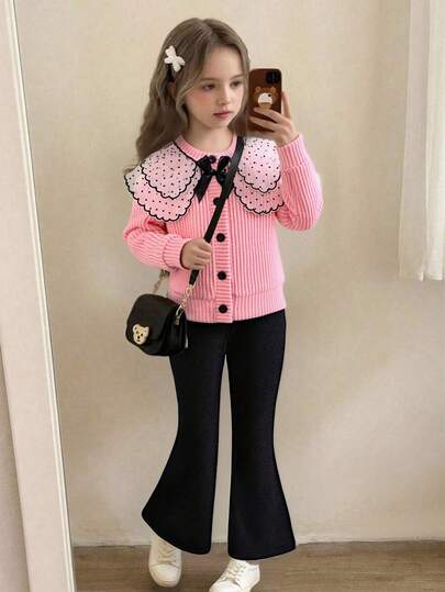 Elladie kids 秋冬季少女粉色蕾丝领蝴蝶结黑色纽扣长袖上衣+黑色喇叭裤套装，甜美可爱，复古时尚，休闲舒适，适合日常穿着、旅行、上学等场合。