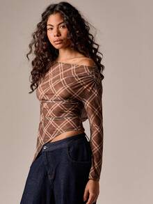 AiiRZ ملابس علوية نسائية بأكمام طويلة غير متماثلة الأكتاف مع تفاصيل ربطة الخصر، بطبعة مربعات، موضة الخريف - بني - مشاهدة 4