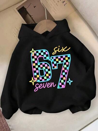 Sparklyn Autumn/Winter Tween GirlsCasual Fashionable Creative Personalized Fresh High-End Colorful Checkerboard Number 67 Funny Slogan Graphic Print Comfortable Sweatshirt, Cozy Fall & Winter Styles Suitable For Tween Girls
