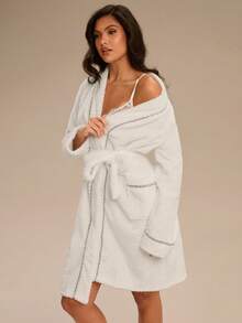 Enchnt Women's Long Sleeve Belted Pocket Fleece Robe