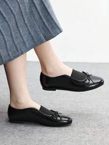 CUCCOO BIZCHIC 蝴蝶结装饰休闲纯色舒适女式平底鞋 - 黑色 - 查看 5