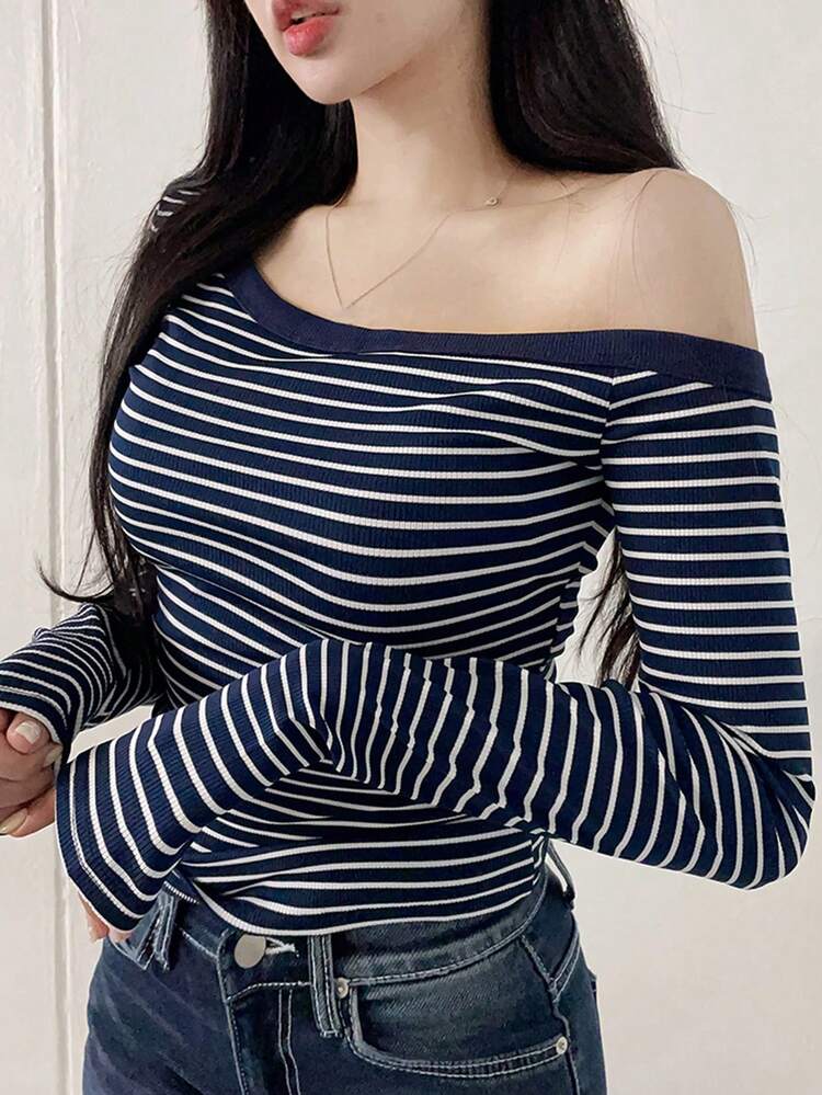 Women's Sexy Asymmetrical One-Shoulder Vintage Striped Slim Fit Long Sleeve T-Shirt