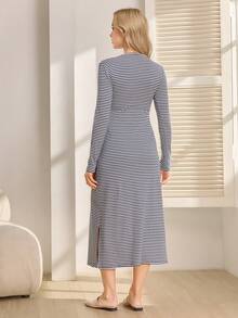SHEIN 孕妇圆领落肩长袖条纹舒适连衣裙 - 藍白色 - 查看 2