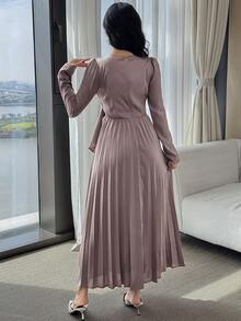 Modelyn Women's Solid Color Round Neck Regular Shoulder Long Sleeve Dress - Pink - View 4