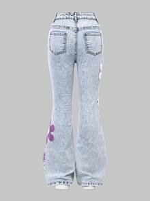 SHEIN ChillGRL Teen GirlFashion Personalized All-Season Versatile Black Applique 3D Embroidery, Distressed Blue Flare Jeans, Skinny High Stretch Denim Pants Girl Clothes Tween Girls Jeans Purple Purple Outfits Teen - Light Wash - View 2