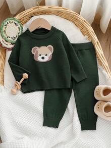 SHEIN Playful Pals 男婴骆驼熊提花针织毛衣套装，面料柔软厚实，适合休闲穿着，秋冬季节皆宜。 - 墨綠色 - 查看 7