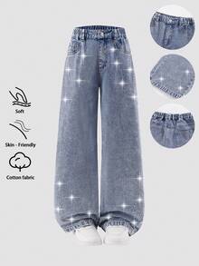 SHEIN ChillGRL Y2K 水钻装饰牛仔裤，适合少女穿着，春、夏、秋、冬四季皆宜。中度水洗牛仔蓝，Y2K 可爱甜美简约学院风，兼具街头时尚、休闲度假风。基础款四口袋设计，搭配松紧腰带和按扣，大面积时尚水钻装饰，宽松直筒裤型，无弹力。柔软舒适的棉质牛仔面料，无弹力，适合日常穿着、聚会、派对、上学、通勤、居家等各种场合。全新秋冬 Y2K 系列。 - 中等水洗藍 - 查看 4