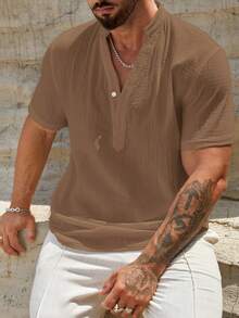 HIMLAND 男士纯色V领半扣宽松休闲短袖衬衫 - 棕色 - 查看 3
