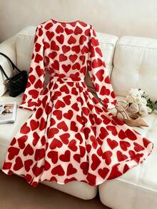 Chiquease Đầm midi dài tay cổ chữ V thắt eo in hình trái tim dành cho nữ, kiểu dáng lãng mạn Pháp, thanh lịch, trang phục mùa xuân, đầm dài mùa hè, trang phục sinh nhật, đầm đỏ, đầm ngày Valentine, trang phục Valentine cho nữ, quần áo Valentine, trang phục ngày Valentine, đầm in hình trái tim, đầm đỏ in hình trái tim. - Đỏ - Xem 2
