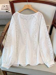 GlowEve CURVE 大码女式优雅纯色圆领流苏系带镂空刺绣灯笼袖宽松休闲衬衫 - 米色 - 查看 2
