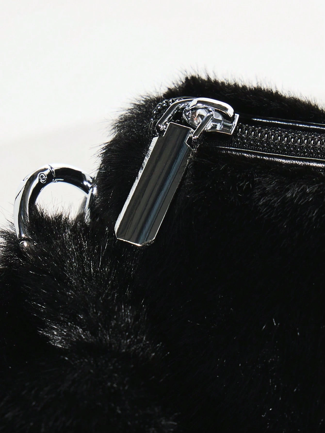 KIZN Mini sac en fausse fourrure avec poignée nouée