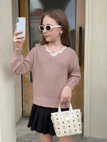 SHEIN Serisse Kids 这款少女休闲时尚百搭针织套头毛衣，采用波浪下摆、V领、后背蝴蝶结和灯笼袖设计，适合周末、休闲外出、返校、圣诞节、新年等秋冬季穿着。 - 藕粉色 - 查看 2