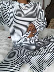 SHEIN 女士休闲条纹印花宽松圆领长袖睡衣套装，冬季条纹睡衣，长袖家居服套装，女士条纹睡衣 - 黑與白 - 查看 1
