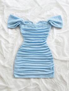 Soleia Robe moulante à épaules dénudées en maille tricotée pour les vacances - Bleu ciel - Voir 2