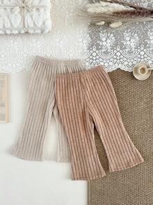 SHEIN 女婴纯色打底裤两件套，三件套可选，简约甜美风格，直筒宽松版型，适合日常外出、居家休闲、户外运动、派对等场合，秋冬季节适用。