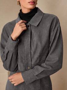 Graceveil Veste en velours côtelé marron chocolat pour femme avec une touche rétro, associée à une jupe longue fendue pour une tenue d'automne stylée - Gris - Voir 7