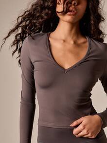 AiiRZ Maglietta basic a maniche lunghe con scollo a V profondo, aderente, casual, essenziale per il guardaroba quotidiano, versatile per stratificazioni, autunno inverno - Grigio - Visualizzare 1