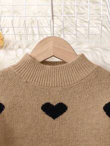 SHEIN 少女休闲宽松长袖圆领毛衣连衣裙 卡其色毛衣连衣裙 爱心毛衣连衣裙 少女爱心连衣裙 秋冬季少女毛衣连衣裙 - 卡其色 - 查看 5
