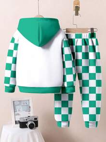 SHEIN Bộ 2 áo hoodie dài tay thoải mái, rộng rãi, thường ngày cho bé trai, họa tiết cờ ca rô cổ điển và hình xe đua, phù hợp cho mùa thu/đông - Nhiều màu - Xem 3