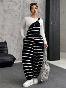 SHEIN EZwear Plus Size Black & White Ribbed Elastic Fleece Bib Overalls - Black - View 6