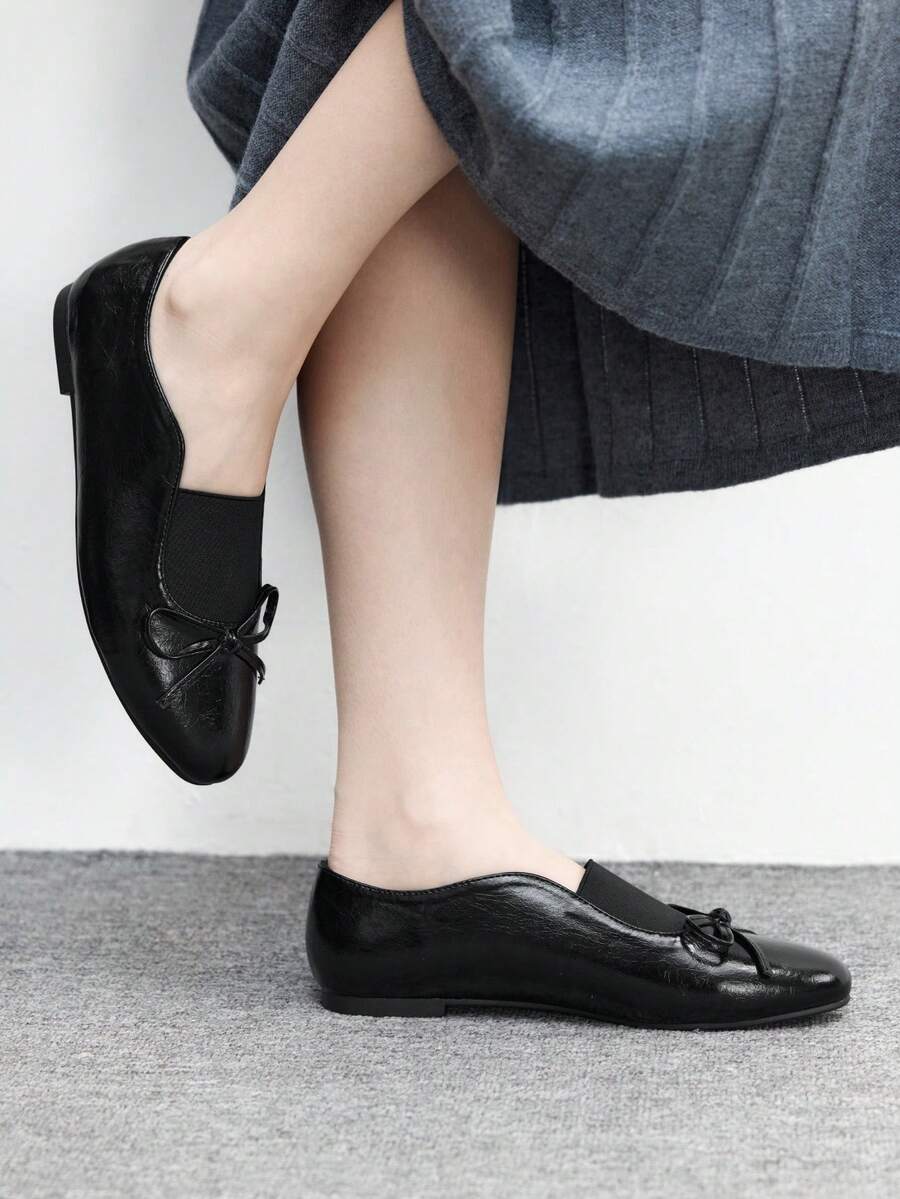 CUCCOO BIZCHIC 蝴蝶结装饰休闲纯色舒适女式平底鞋 - 黑色 - 查看 1