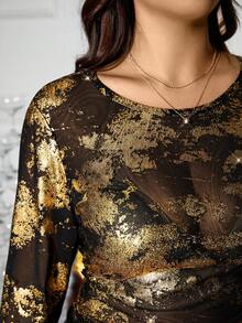 SHEIN LUNE Plus Size Black Base, Gold Printed Crew Neck Sexy Sheer Mesh Long Sleeve Top, Slim Fit Top For Casual, Date, Night Out, Club, Party, Suitable For Daily Date, Night Out, Club, Party, Cocktail Party, Sexy Date Gold Sequin Top
