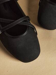 Rosivie Women's Fashionable Versatile Commuting Minimalist Buckle Flats For Christmas - Black - View 7