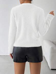 SHEIN Clasi 女士优雅串珠圆领毛衣，秋冬新年服装 - 白色 - 查看 2
