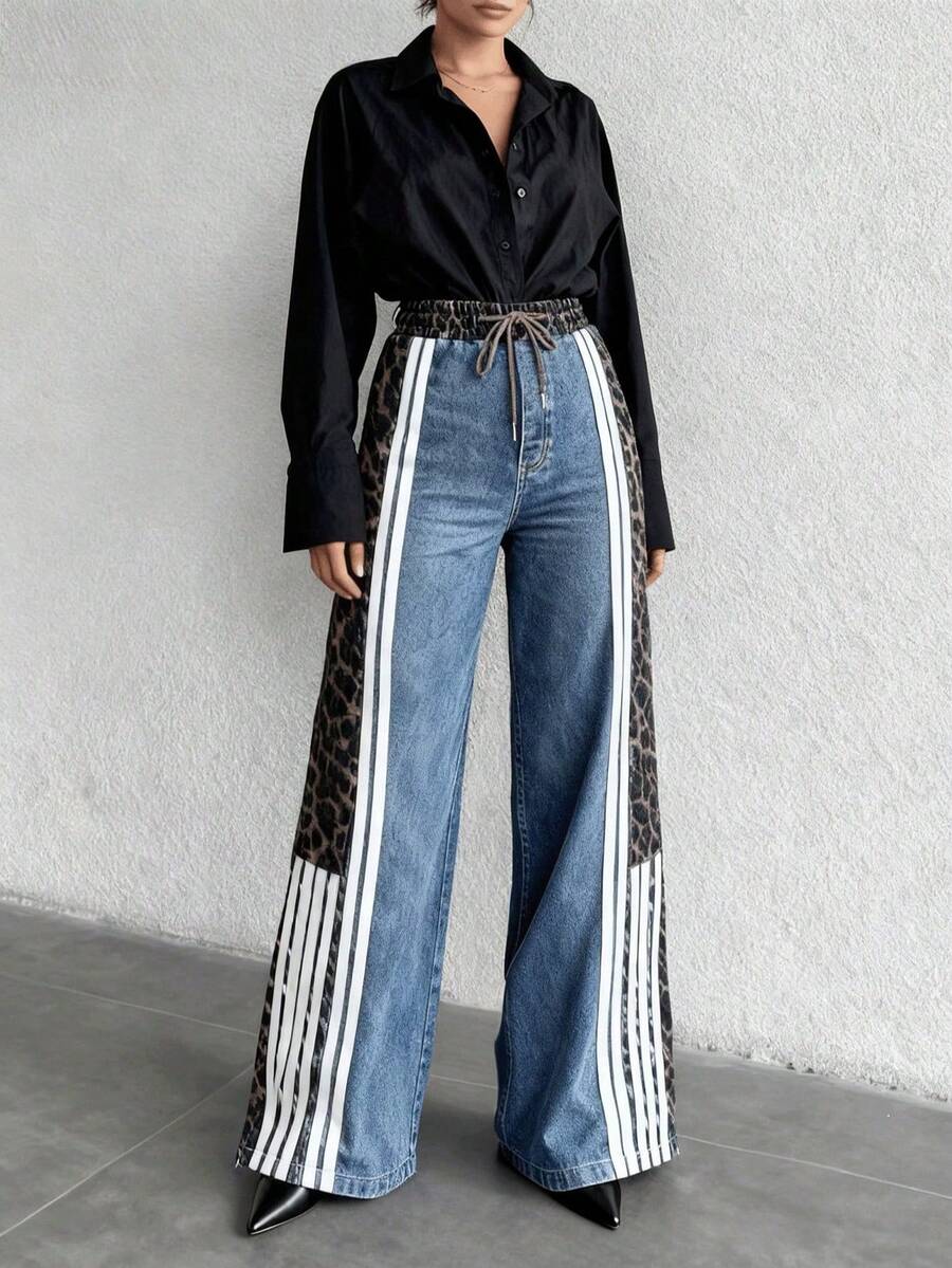 Pantalón Vaquero Ancho con Empalme de Estampado Leopardo - Estilo Bold y Trendy - Blanco - Ver 1