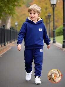 Genkimix Kids 2件組小男孩保暖抓絨連帽衛衣與彈性腰鬆緊運動長褲套裝，舒適休閒套裝，適合小男孩，返校、秋季、校園穿著 - 藍色 - 查看 3