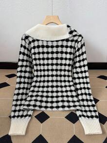 GlowEve Cardigan à la mode pour femmes avec col asymétrique, boutons dorés, motif à pois jacquard bicolore - Multicolore - Voir 2
