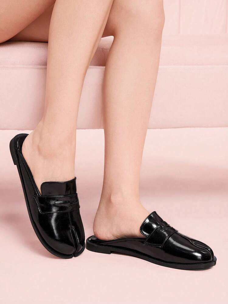 CUCCOO DOLLMOD Women's Black Round Toe Flat Mary Jane Tabi Split Toe Shoes, Low Heel, Campus Style For Christmas Spring Shoes