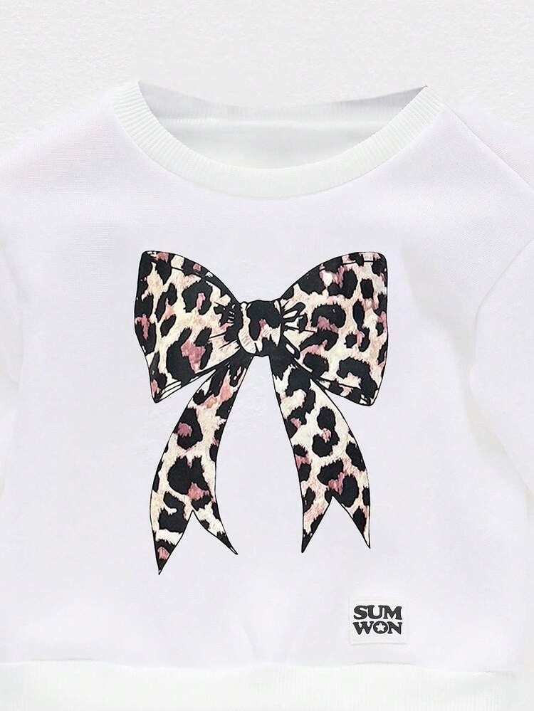 Completo coordinato con felpa con cappuccio e fiocco con stampa leopardata e pantaloni a zampa