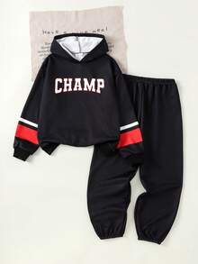 SHEIN 男童字母印花正面图案后背连帽卫衣搭配休闲运动裤套装，时尚户外运动及日常穿着之选