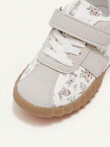 Cozy Pixies 1 Pair Versatile Rabbit Pattern Soft Bottom Anti-Slip Casual Sneakers For Girls, Toddlers & Kids, All Season